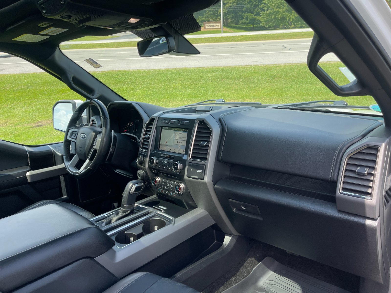 Used 2018 White Ford Raptor image 17