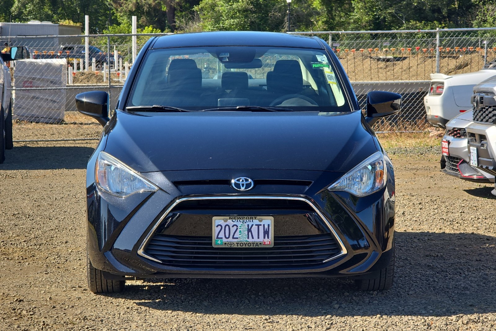 Used 2018  Toyota Base image 6