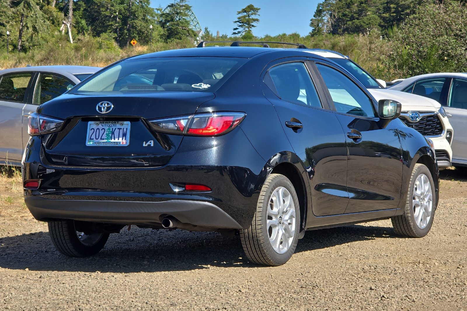 Used 2018  Toyota Base image 4