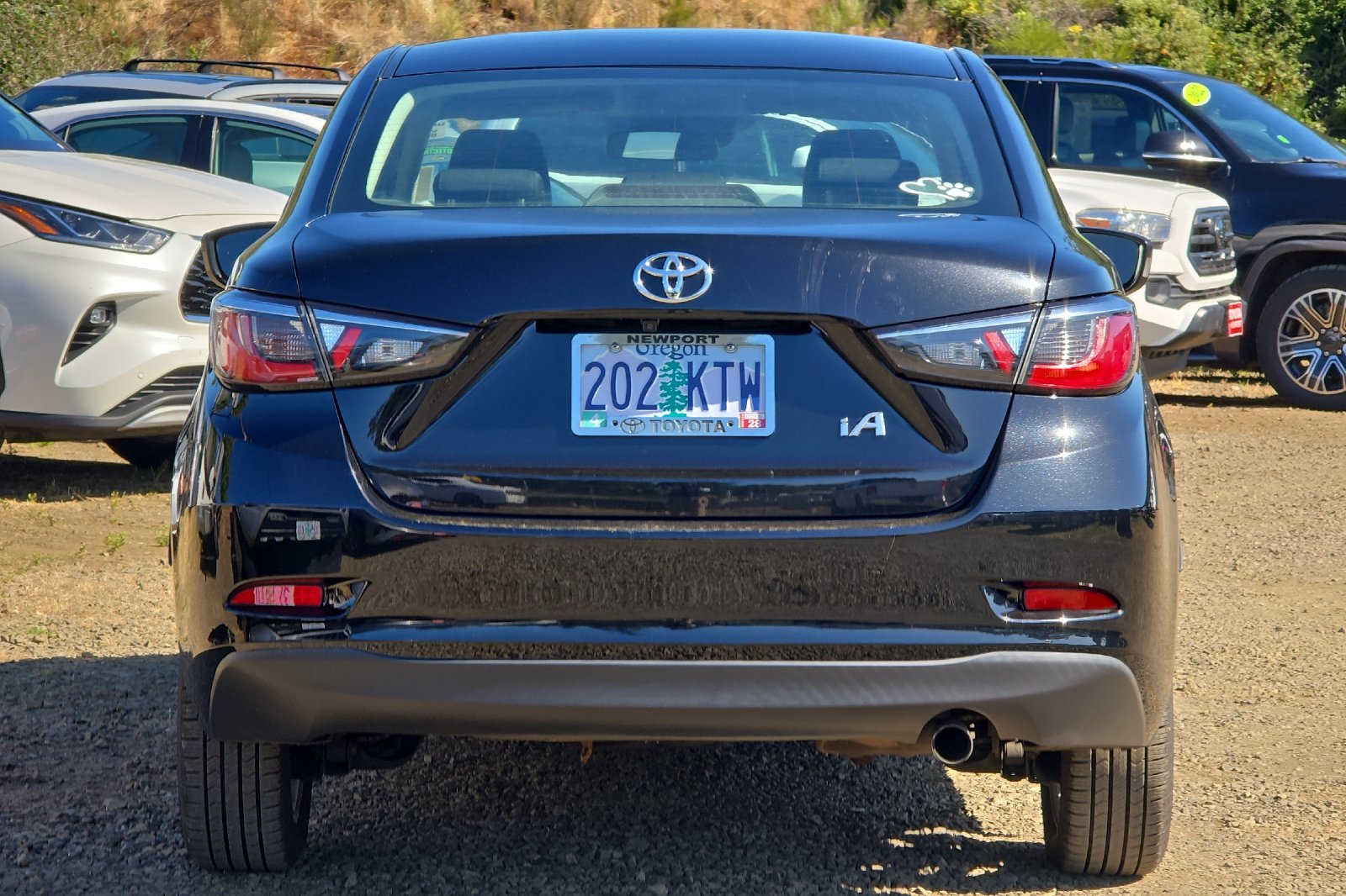 Used 2018  Toyota Base image 5