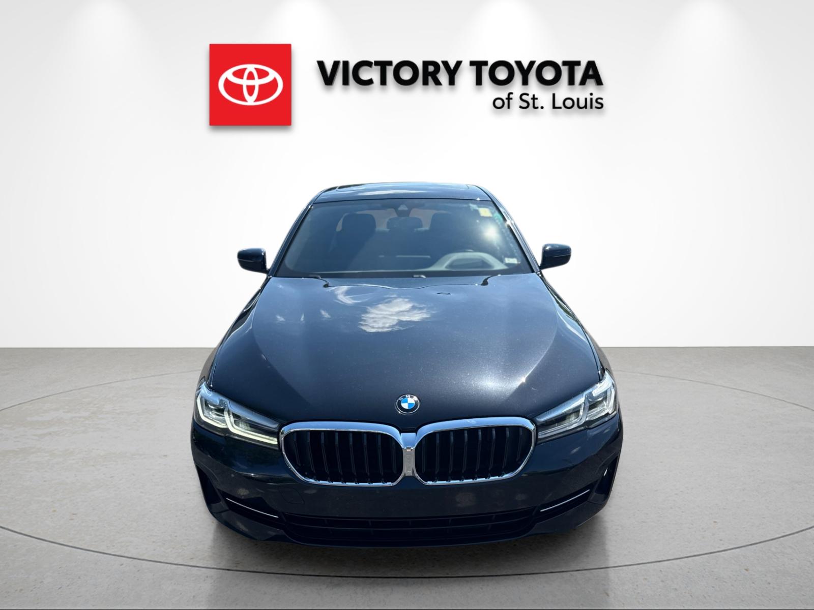 Used 2021 Black BMW 540i xDrive image 8