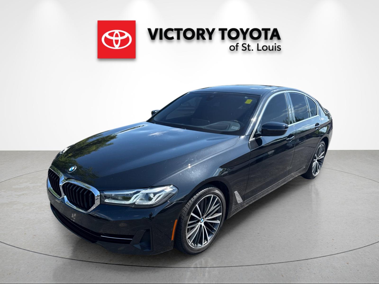Used 2021 Black BMW 540i xDrive image 7