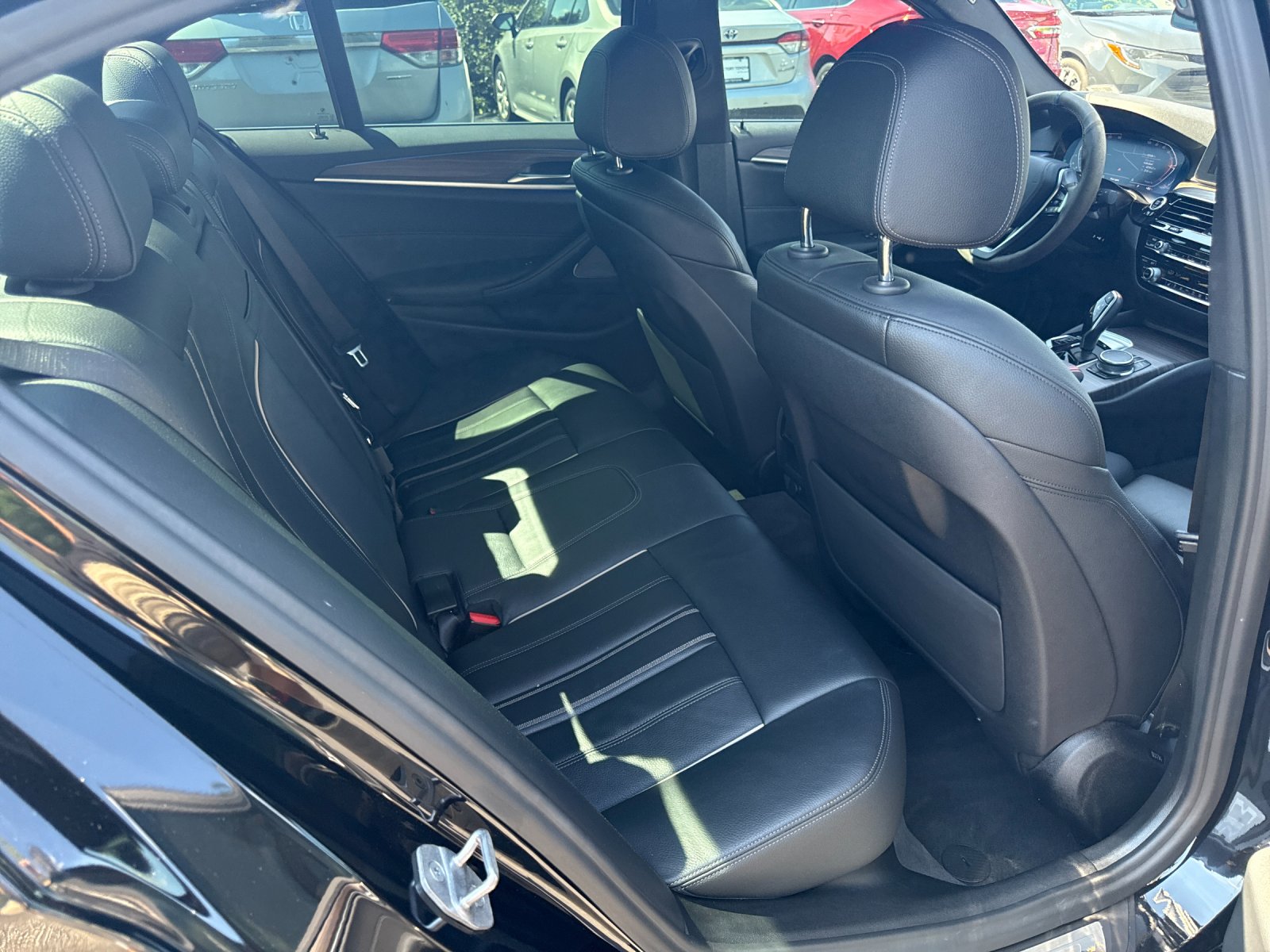 Used 2021 Black BMW 540i xDrive image 24