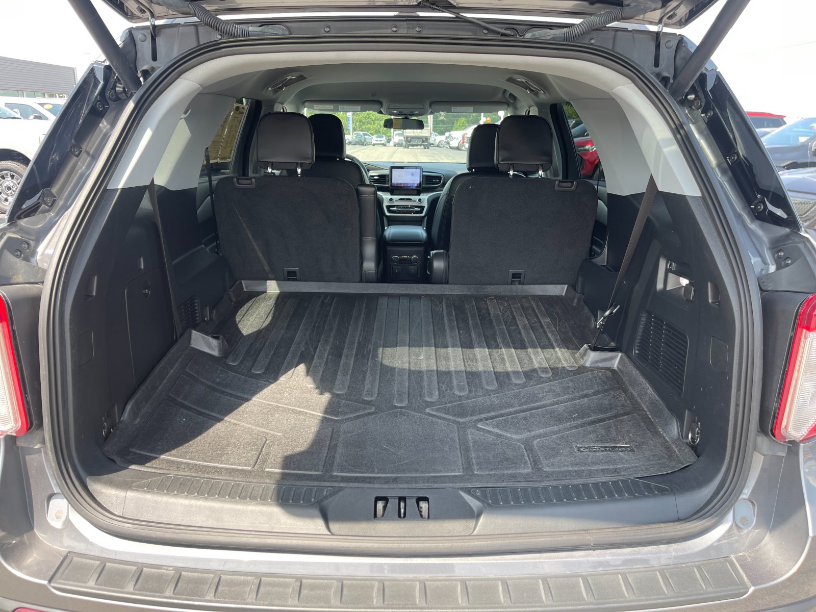 Used 2022 Gray Ford XLT image 17