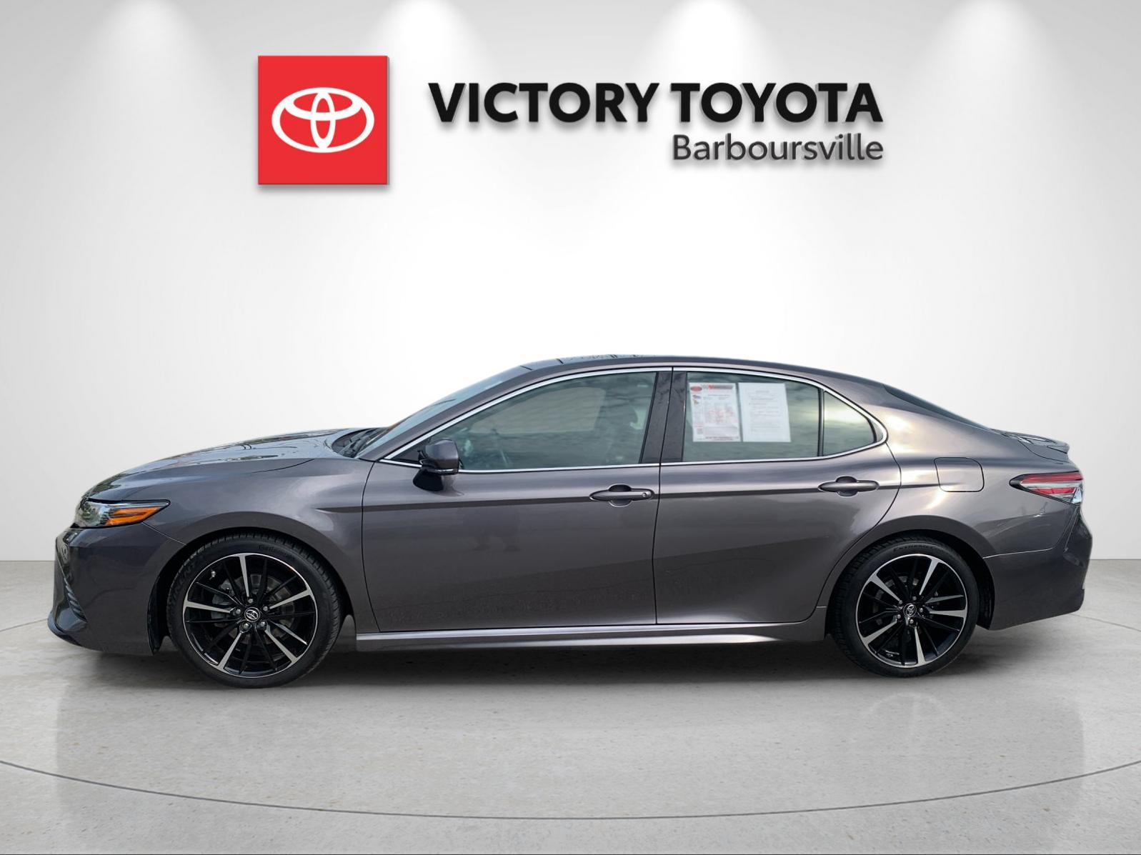 Used 2018 Gray Toyota XSE V6 image 2