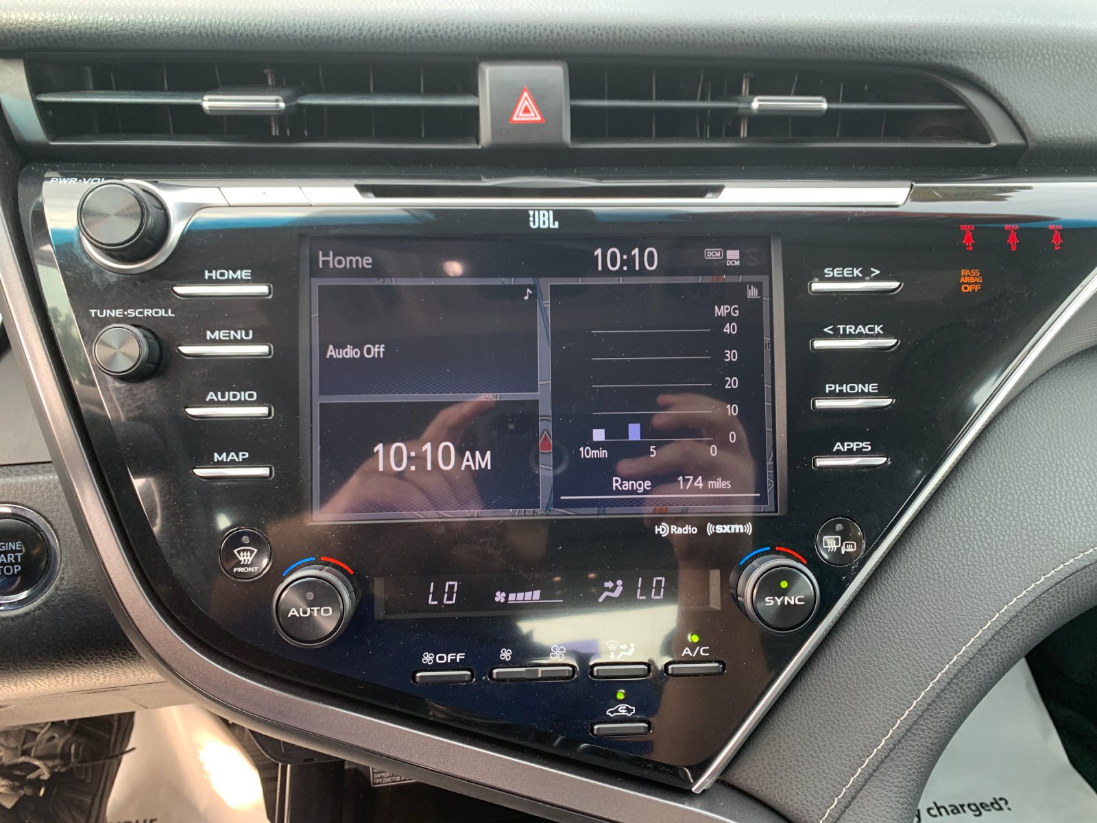 Used 2018 Gray Toyota XSE V6 image 19