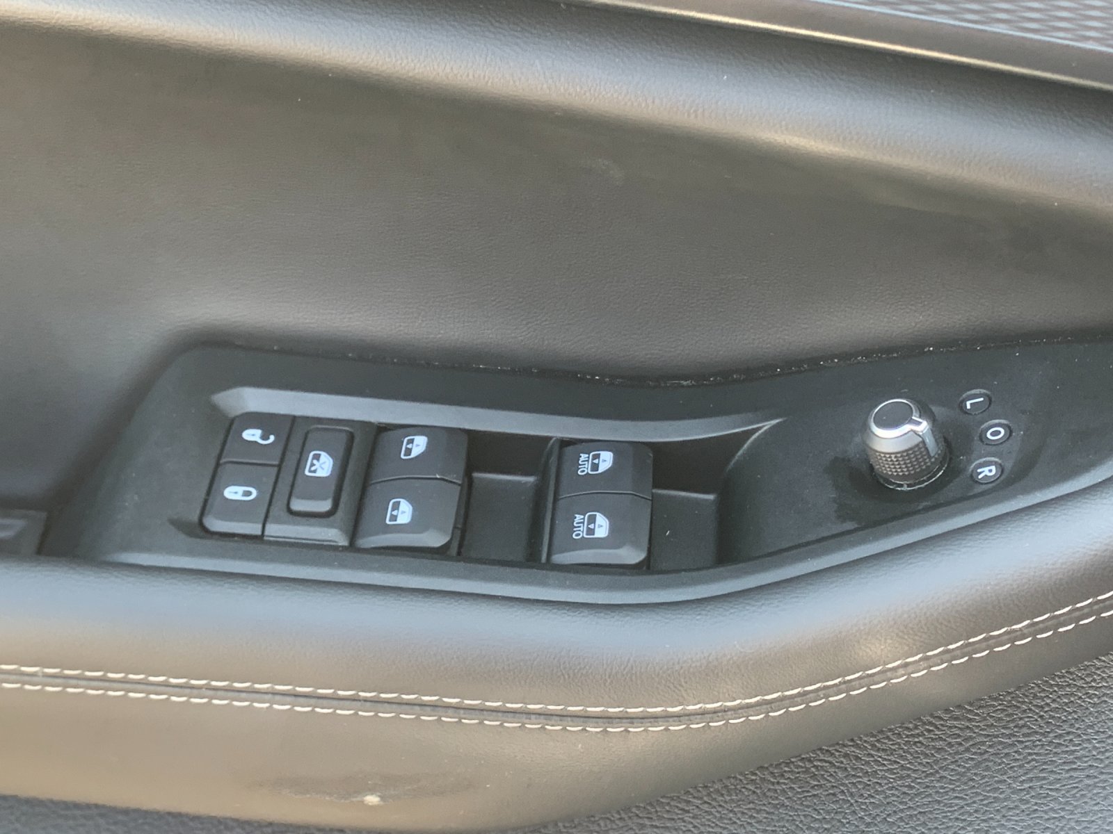 Used 2025 White Jeep Altitude X image 14