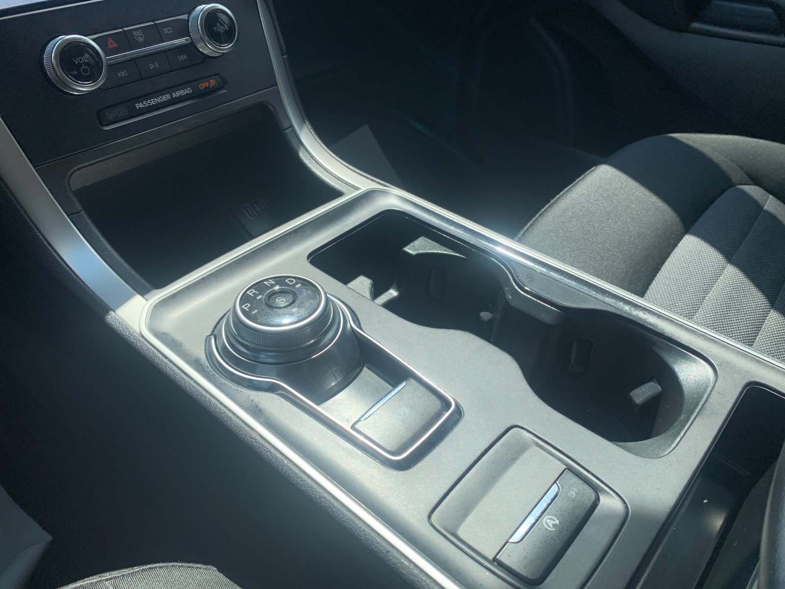 Used 2023 Black Ford SE image 25
