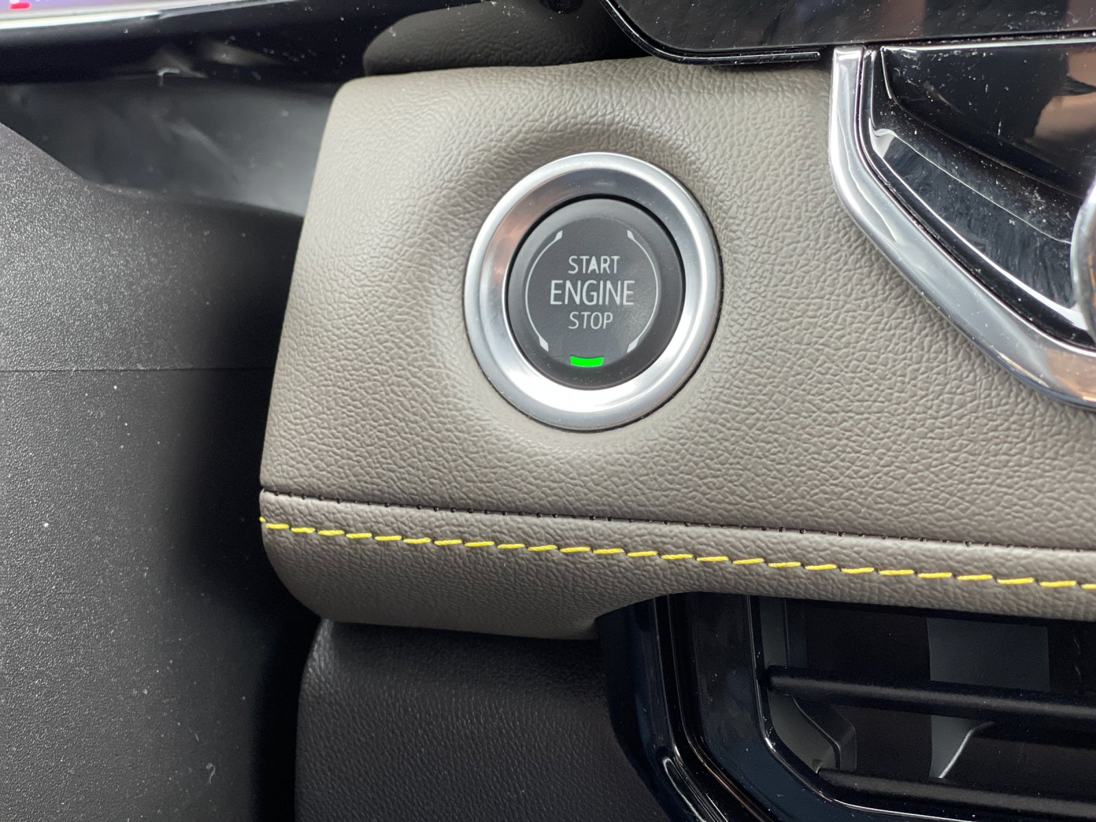 Used 2025 Black Chevrolet ZR2 image 25