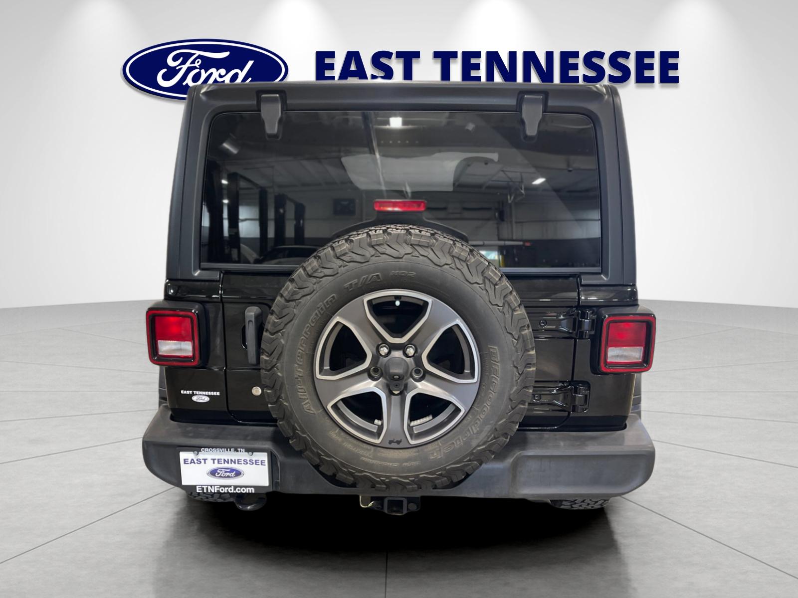 Used 2018 Black Clearcoat Jeep Sport S image 4