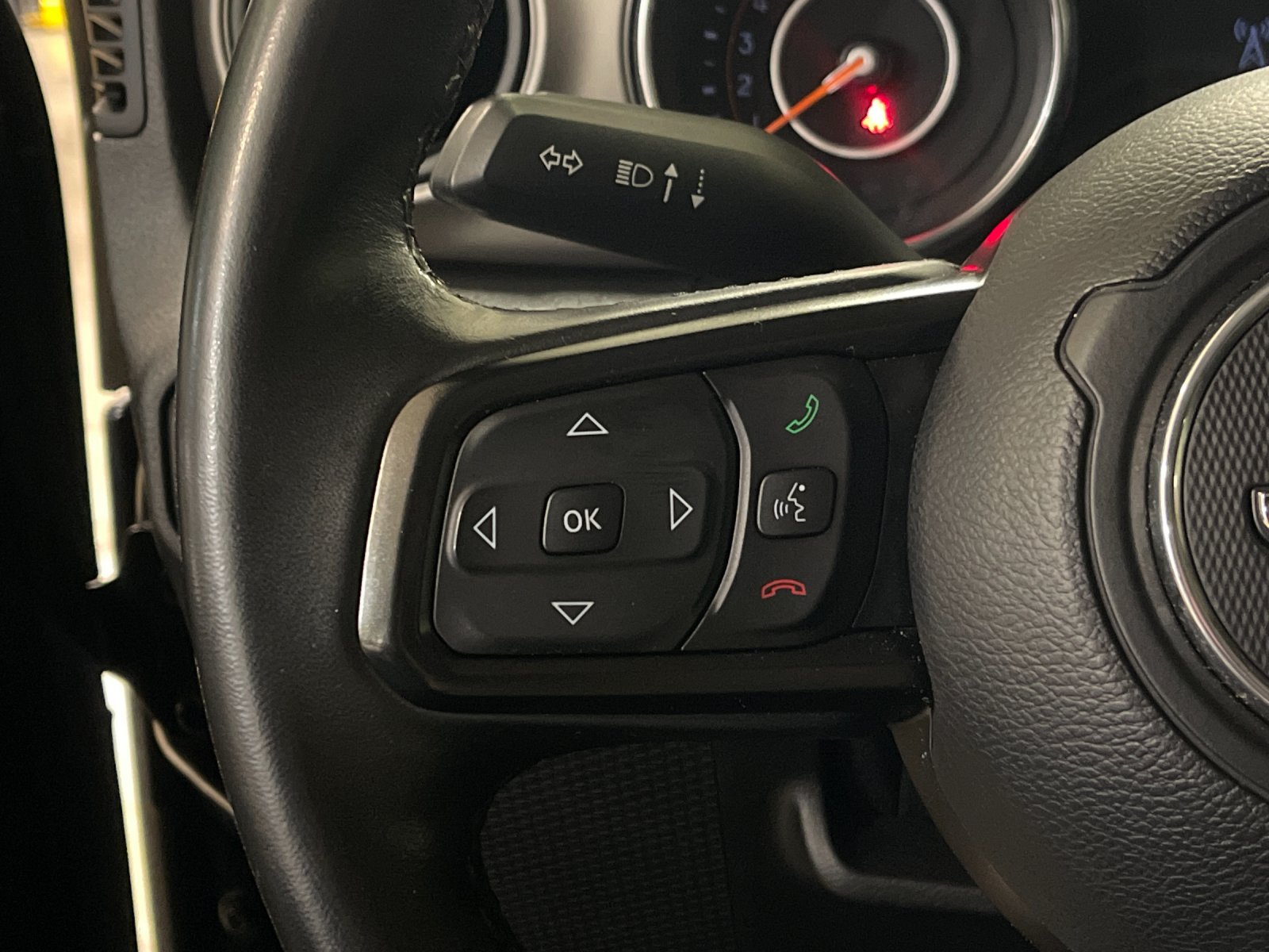Used 2018 Black Clearcoat Jeep Sport S image 26
