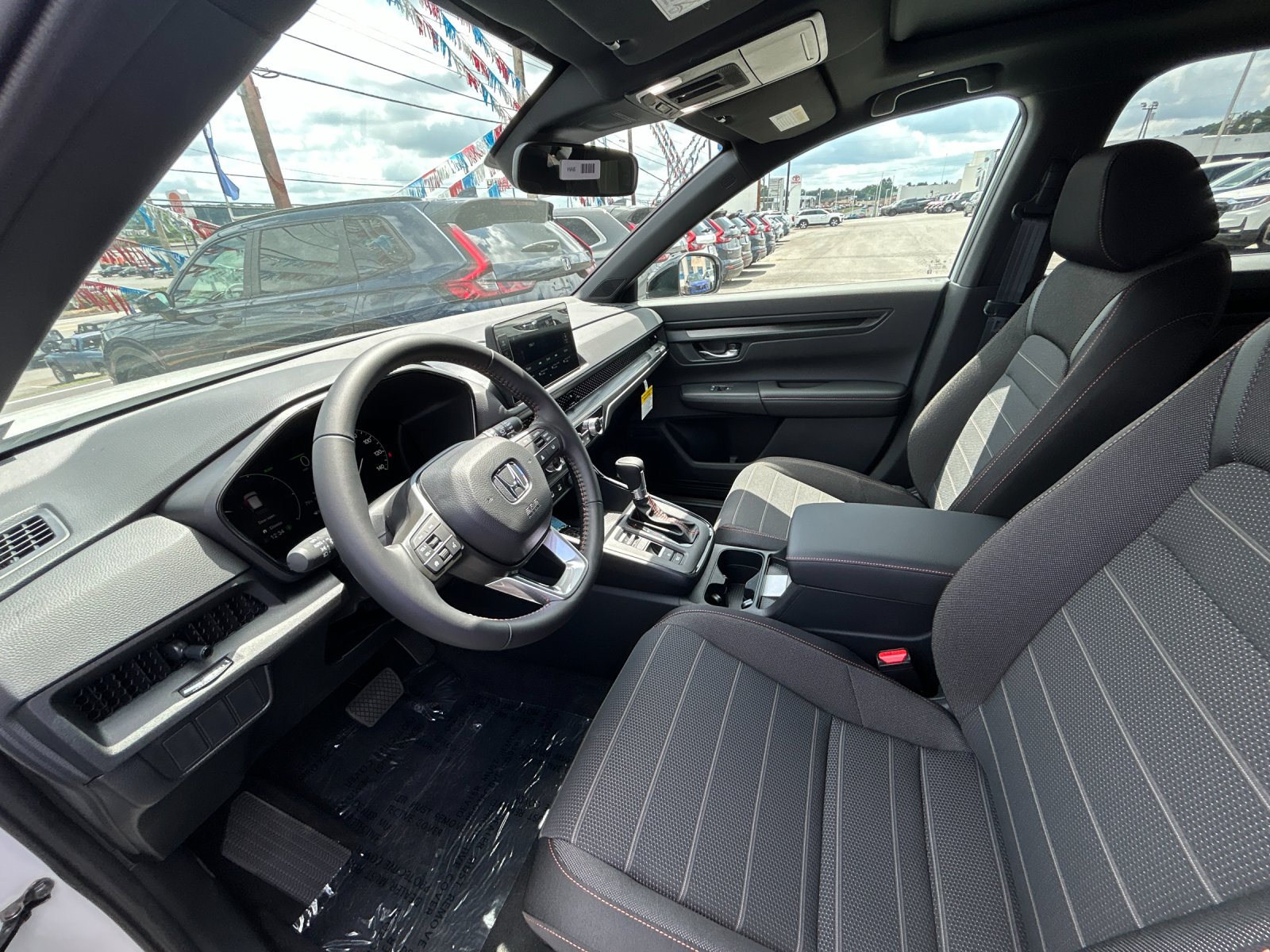 New 2026 Platinum White Pearl Honda AWD Sport Hybrid image 11