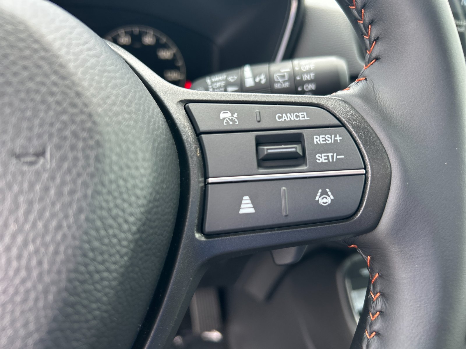 New 2026 Platinum White Pearl Honda AWD Sport Hybrid image 30