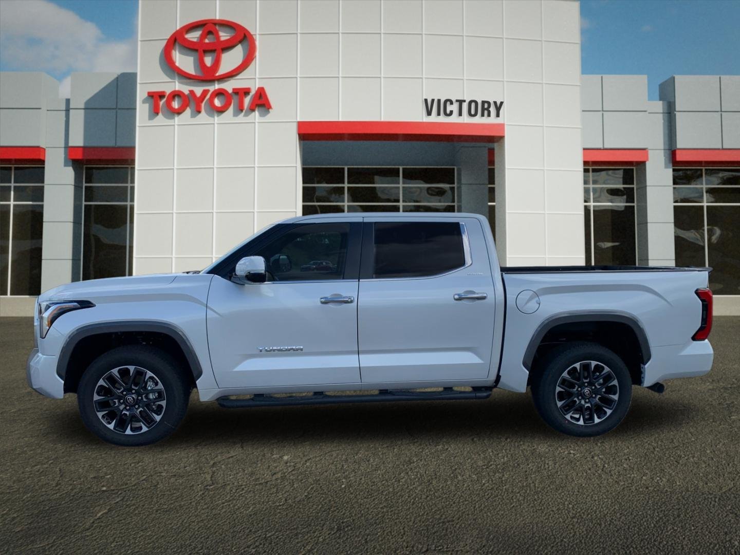 New 2026 Wind Chill Pearl <sup>1</sup> Toyota  Limited image 6