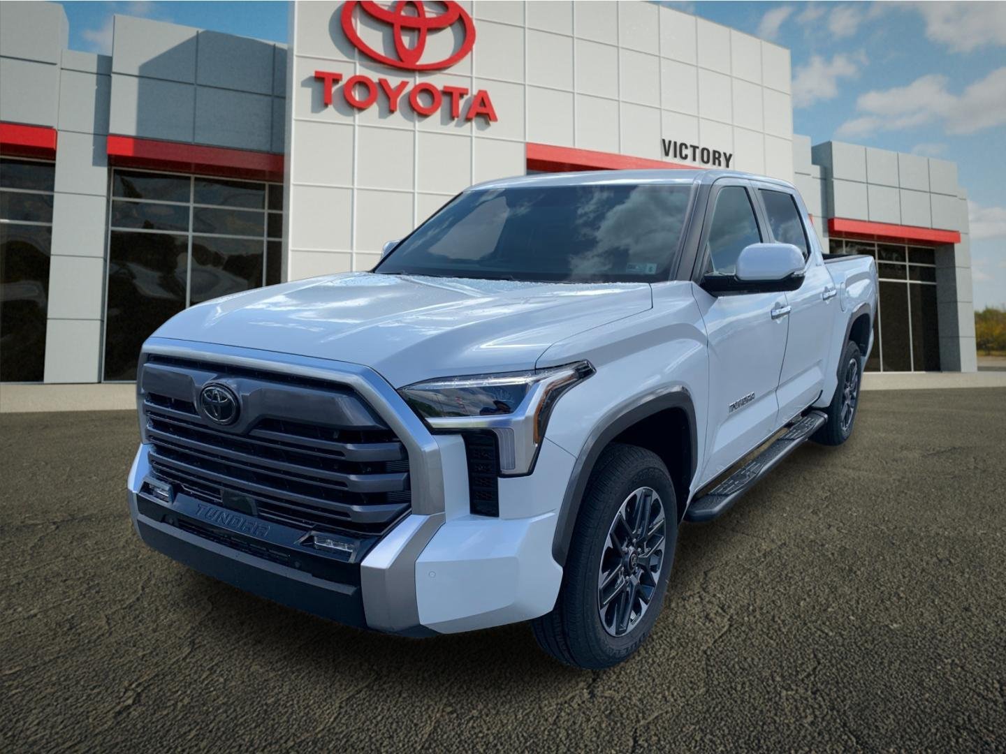 New 2026 Wind Chill Pearl <sup>1</sup> Toyota  Limited image 7