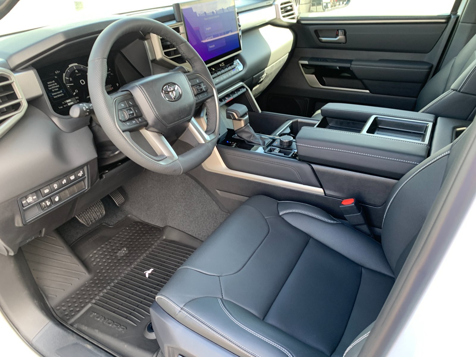 New 2026 Wind Chill Pearl <sup>1</sup> Toyota  Limited image 10