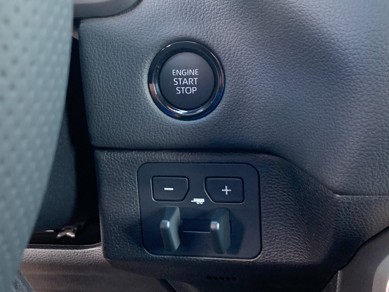 New 2026 Wind Chill Pearl <sup>1</sup> Toyota  Limited image 23