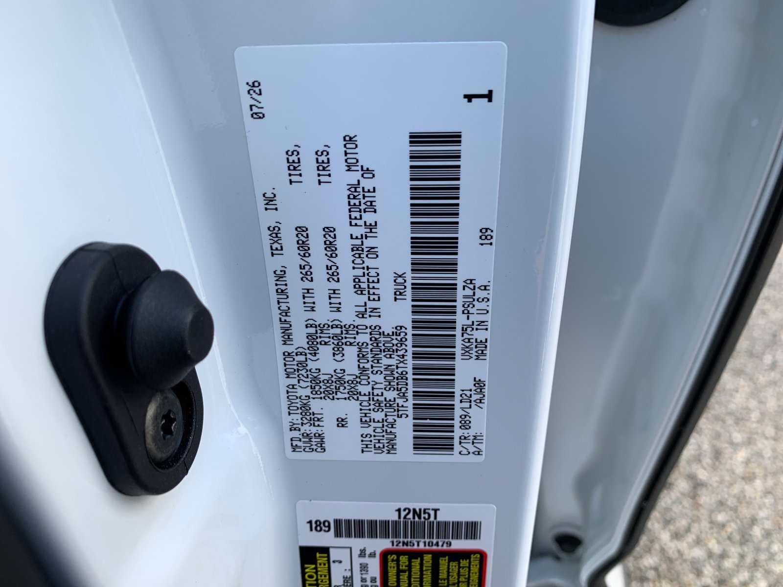New 2026 Wind Chill Pearl <sup>1</sup> Toyota  Limited image 31