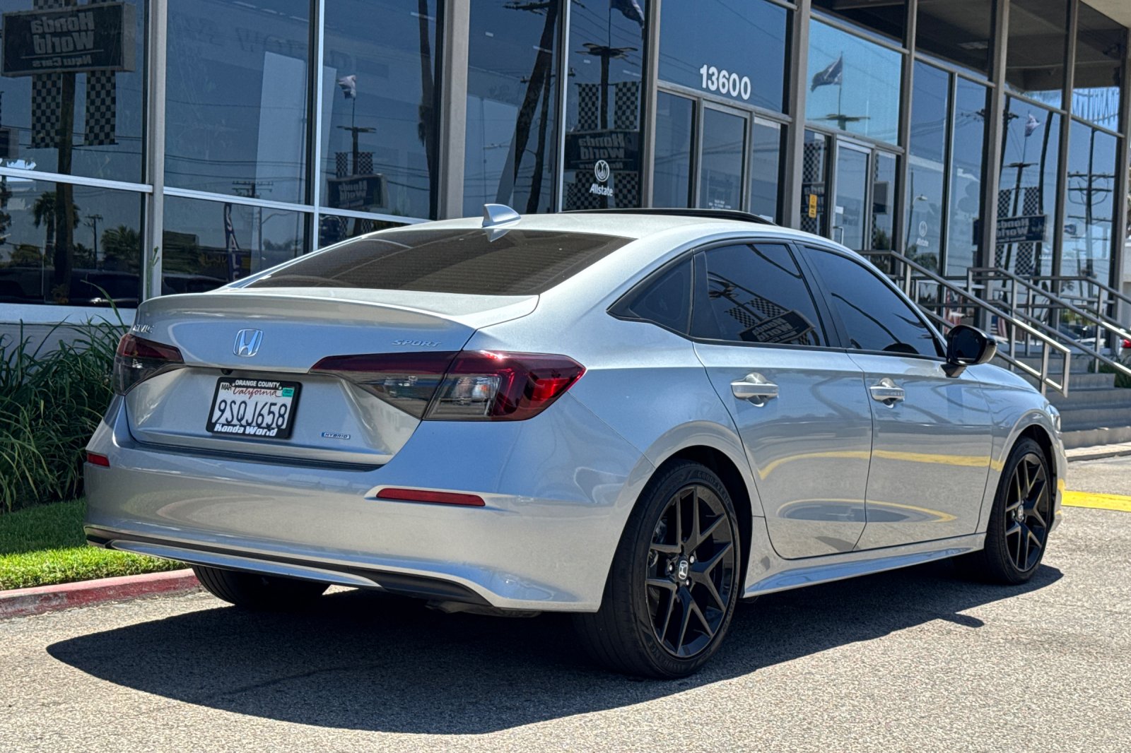 Certified Used 2025 Solar Silver Metallic Honda 4D HYBRID SPORT image 5