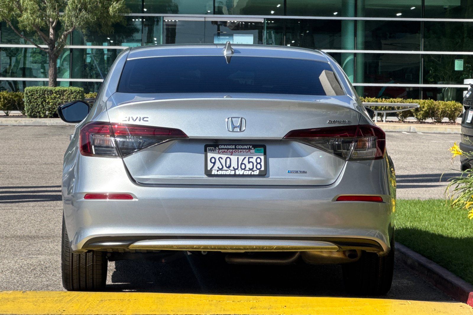 Certified Used 2025 Solar Silver Metallic Honda 4D HYBRID SPORT image 5