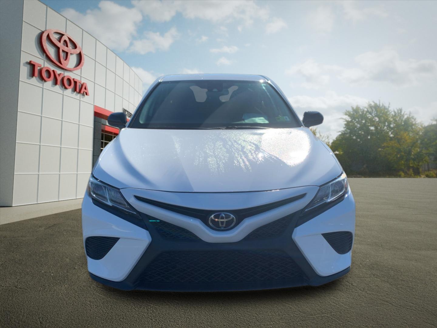Used 2020 White Toyota SE Nightshade image 8