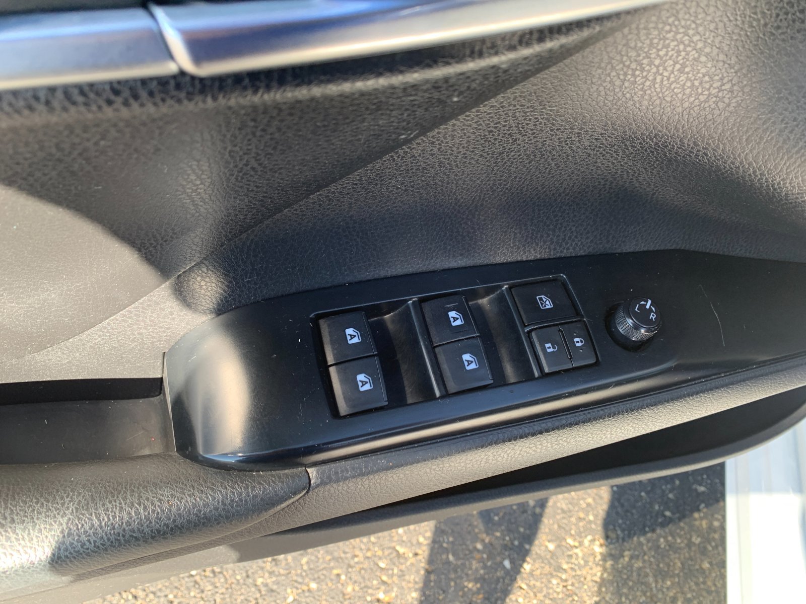 Used 2020 White Toyota SE Nightshade image 13