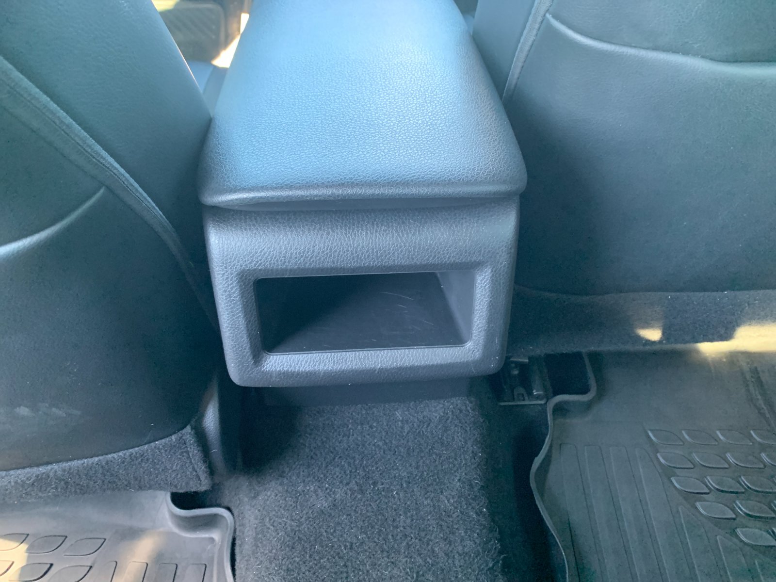 Used 2020 White Toyota SE Nightshade image 15