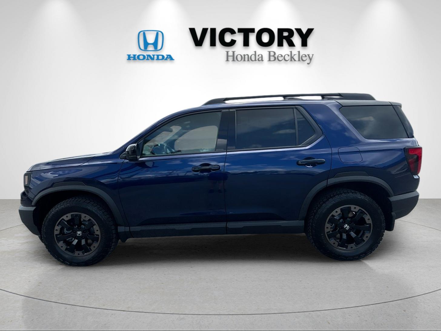 New 2026 Obsidian Blue Pearl Honda TrailSport Elite image 2