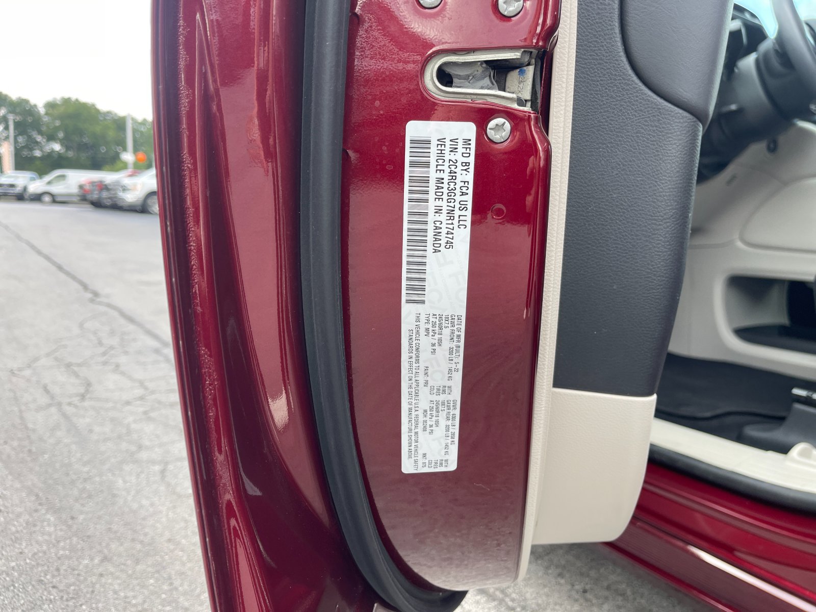 Used 2022 Red Chrysler Limited image 35