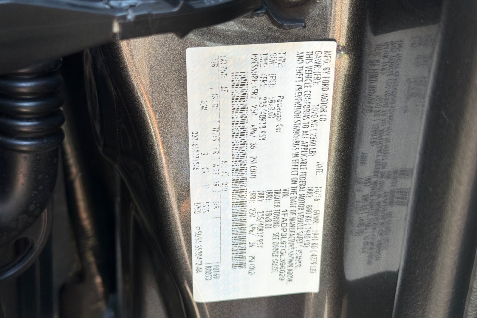 Used 2016 Gray Ford ST image 28