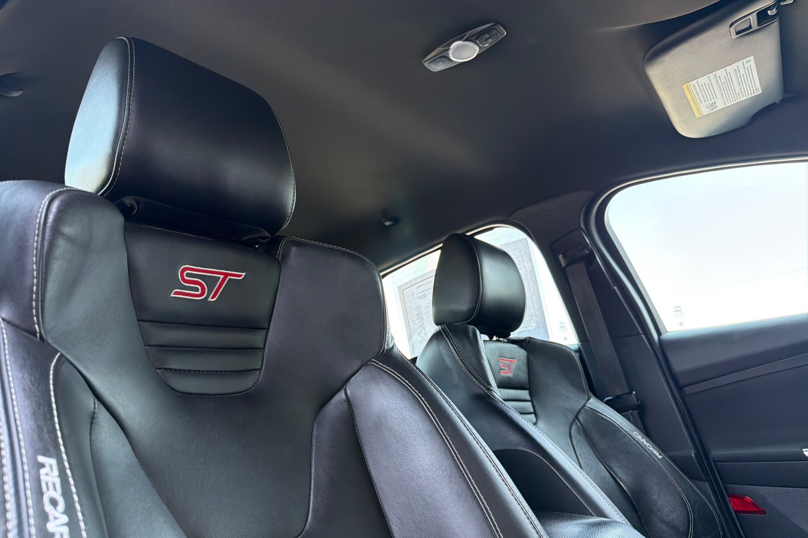 Used 2016 Gray Ford ST image 17
