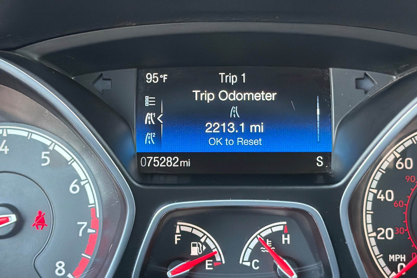 Used 2016 Gray Ford ST image 27