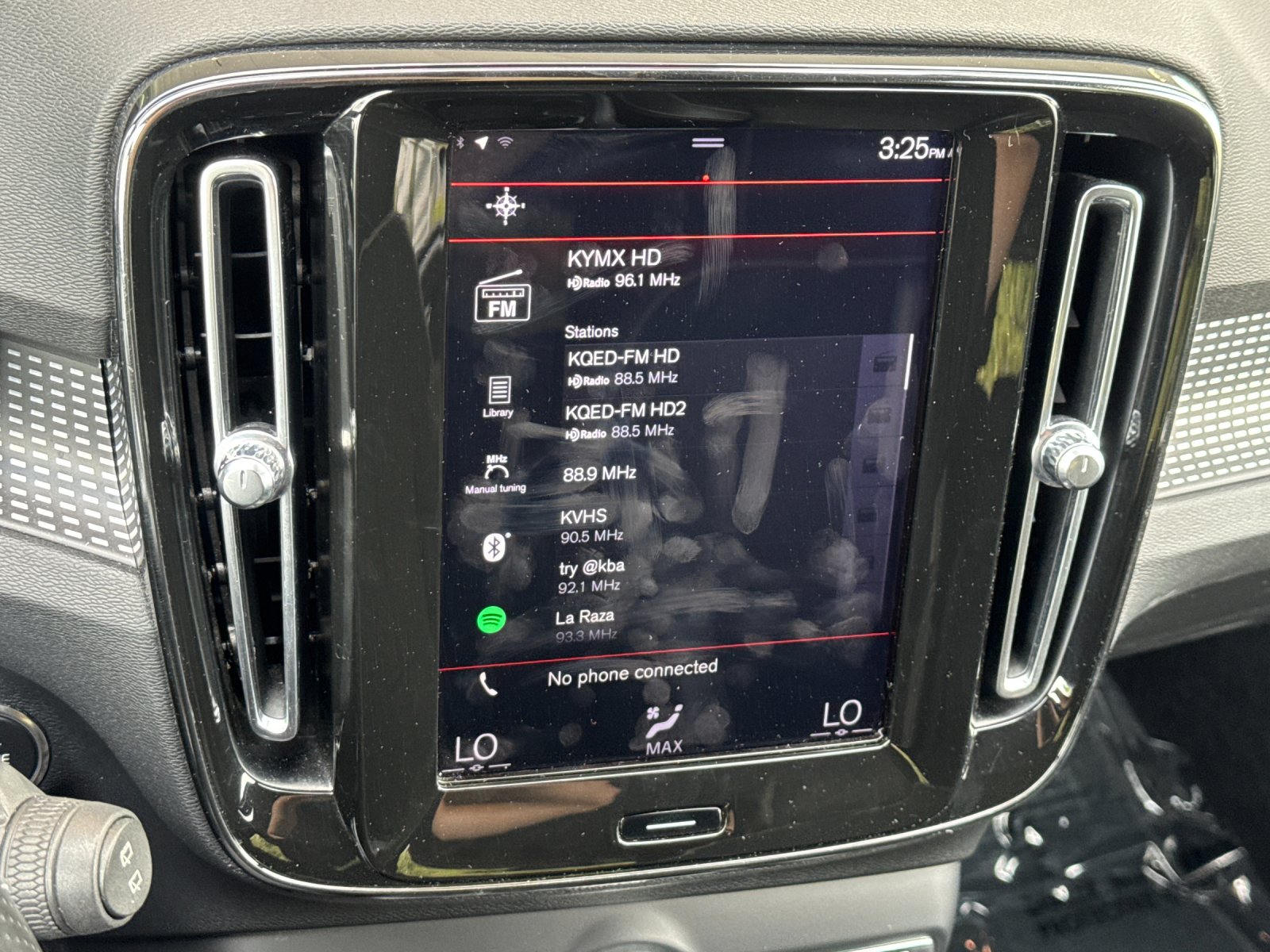 Used 2019 Gray Volvo R-Design image 18