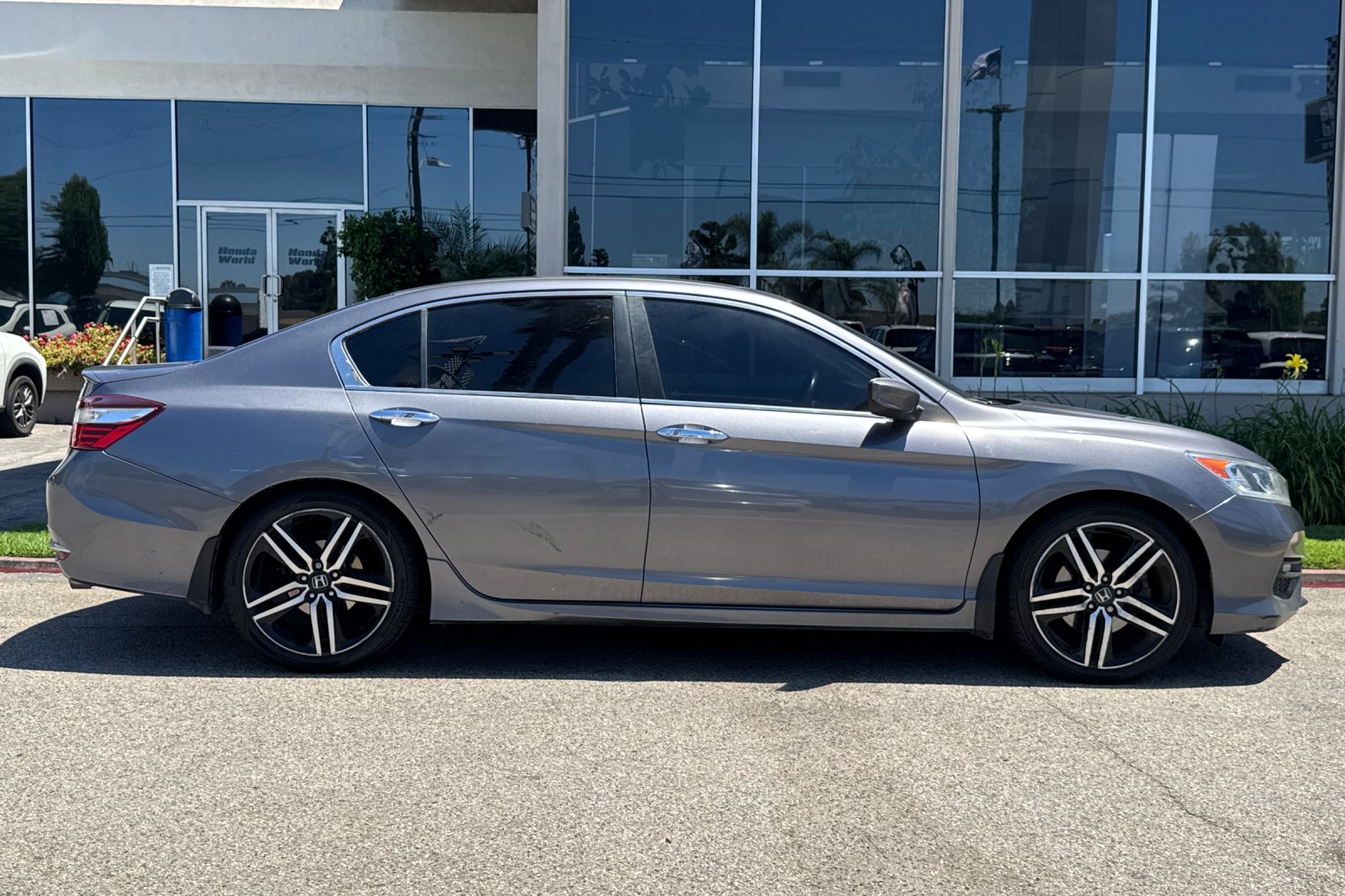 Certified Used 2016 Modern Steel Metallic Honda Sport image 4