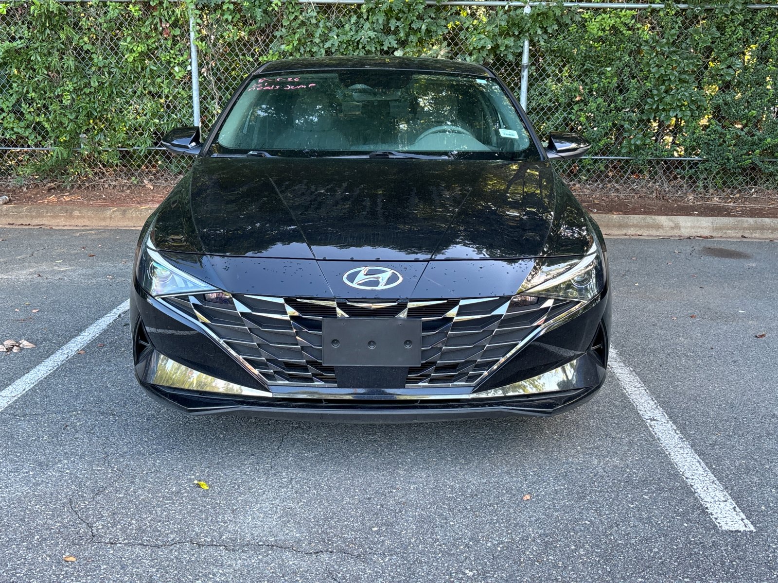 Used 2022 Phantom Black Hyundai SEL image 6