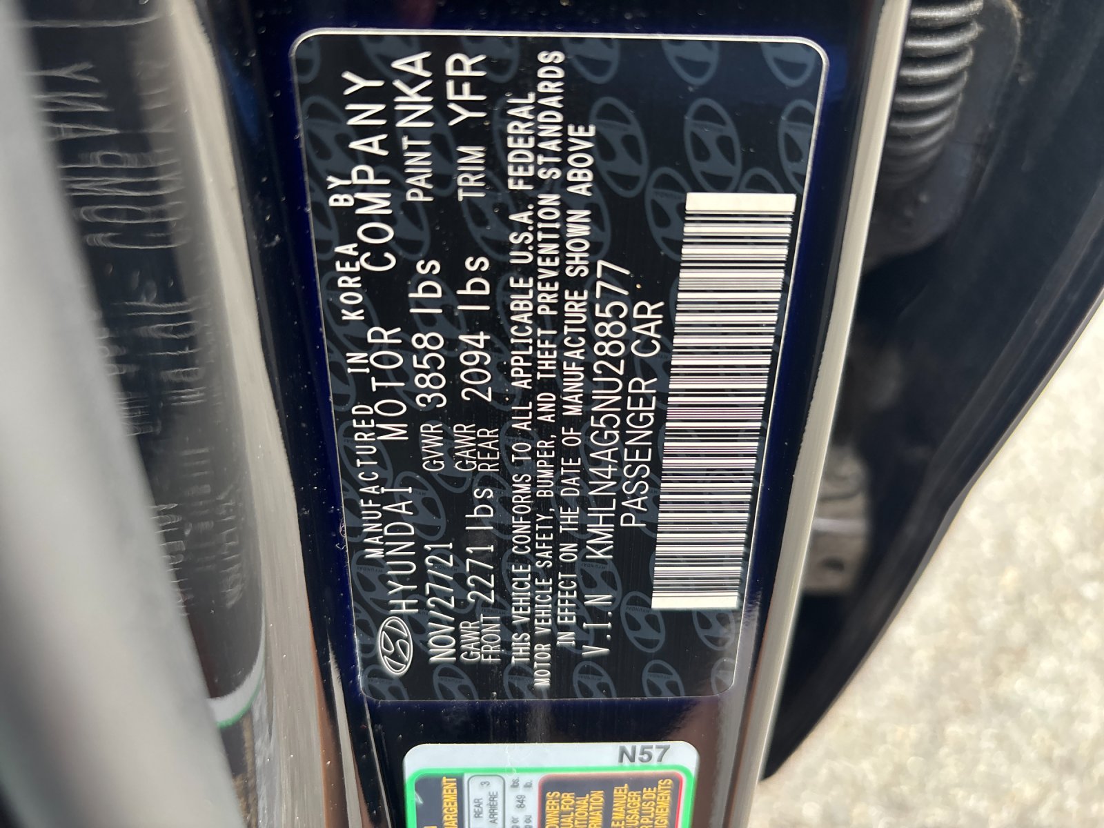 Used 2022 Phantom Black Hyundai SEL image 12