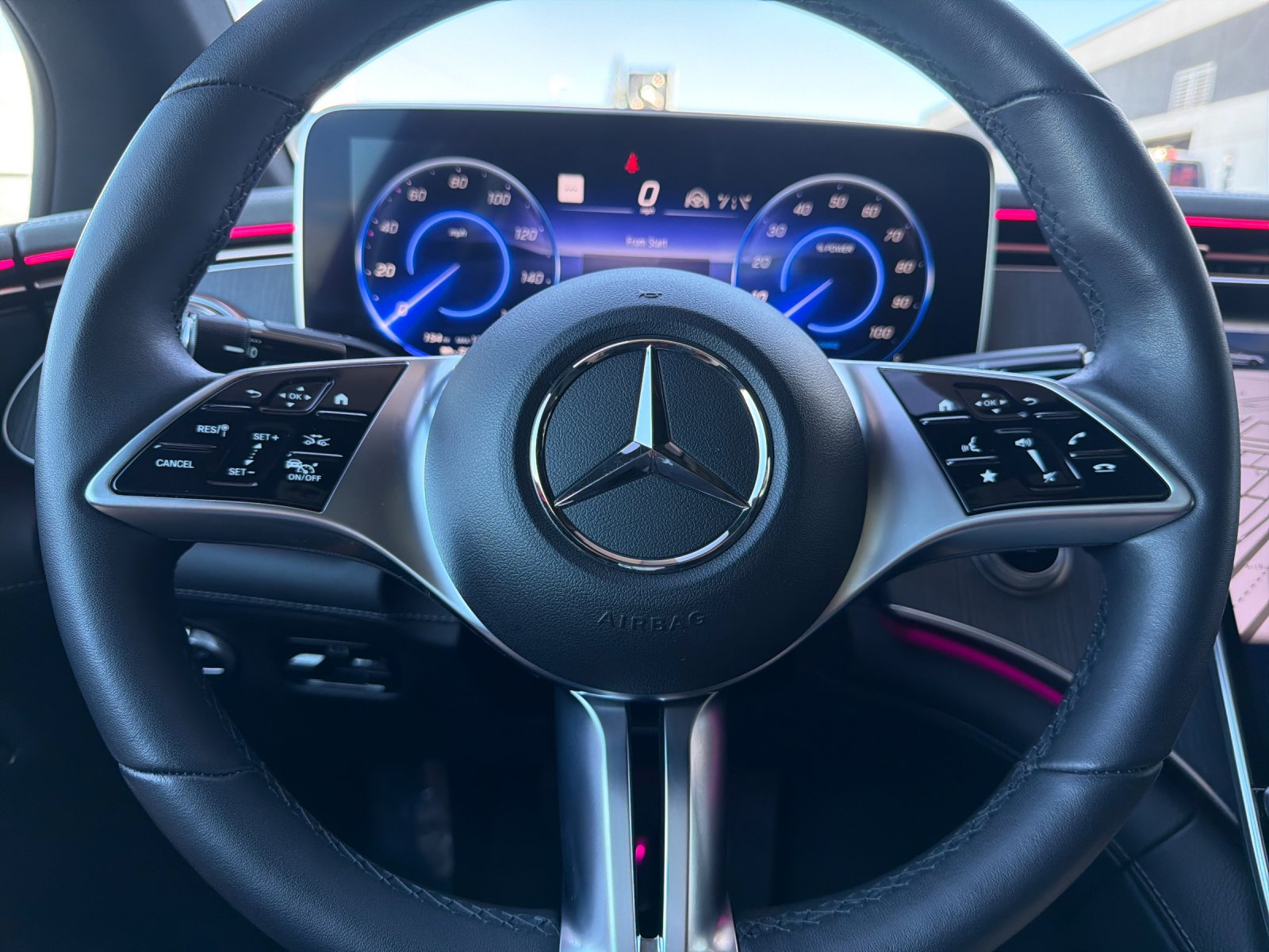 Certified Used 2023 MANUFAKTUR Alpine Grey Non-Metallic Mercedes-Benz 500 Sedan 4D Sedan 4MATIC® image 29