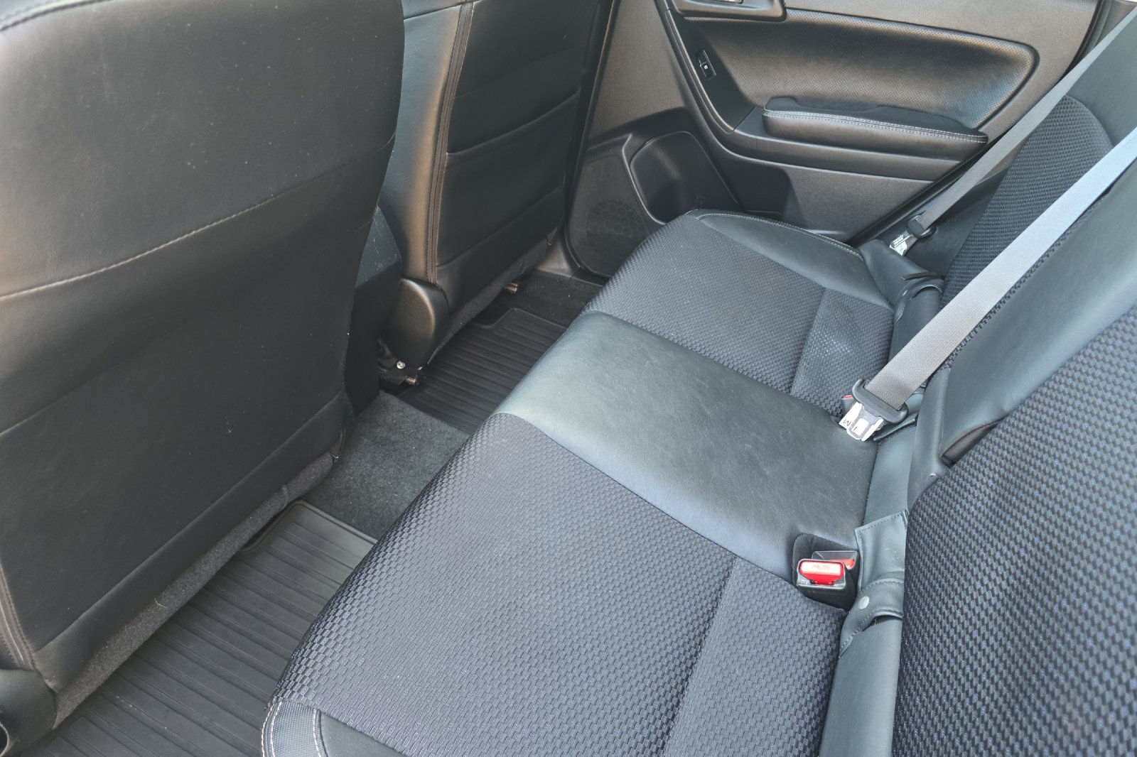 Used 2017 White Subaru 2.0XT Premium image 9