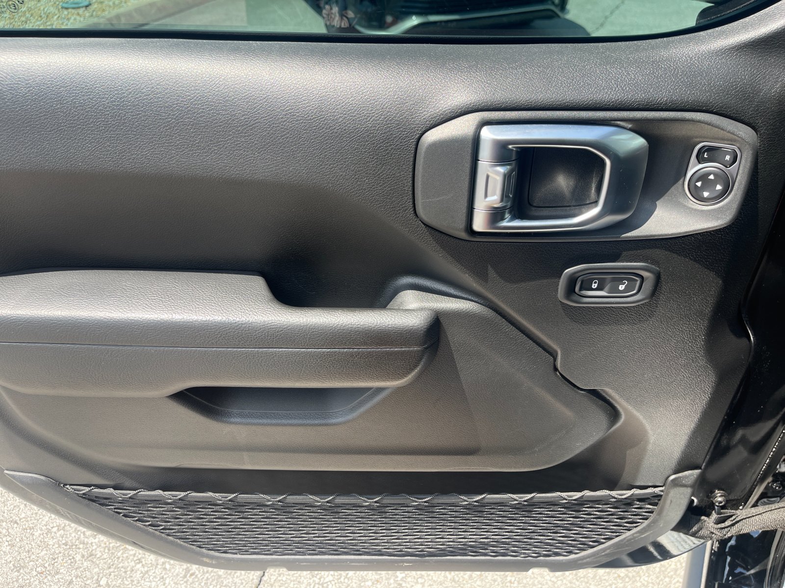 Used 2023 Black Jeep Rubicon image 12