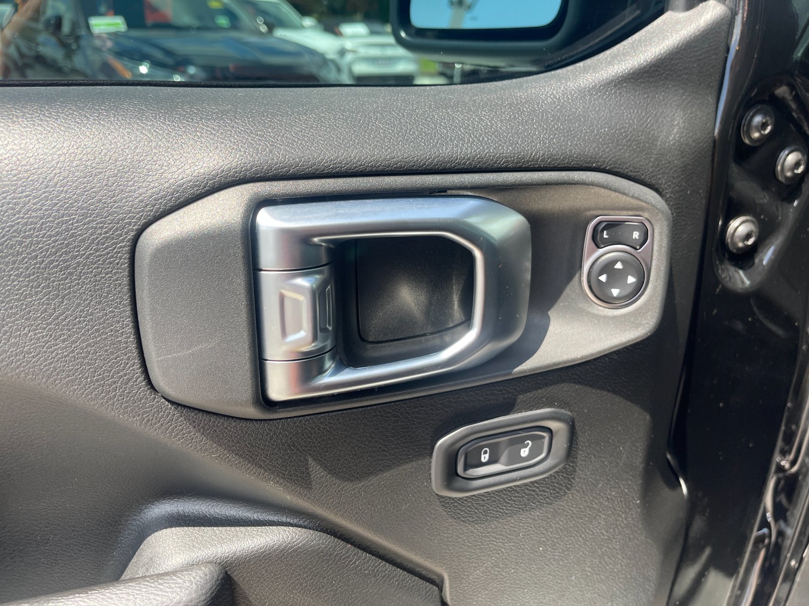 Used 2023 Black Jeep Rubicon image 13