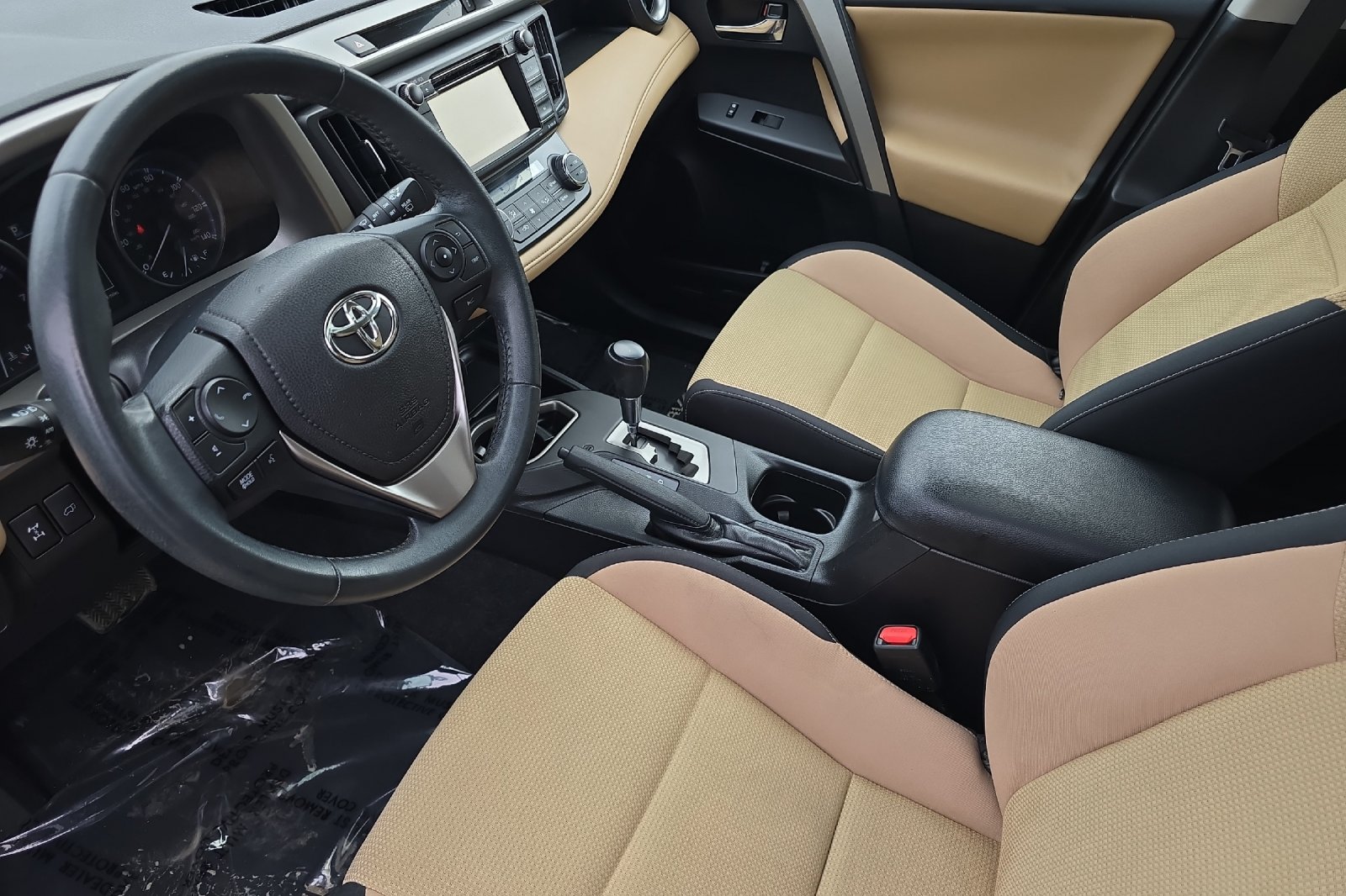 Used 2017 Black Toyota XLE image 7