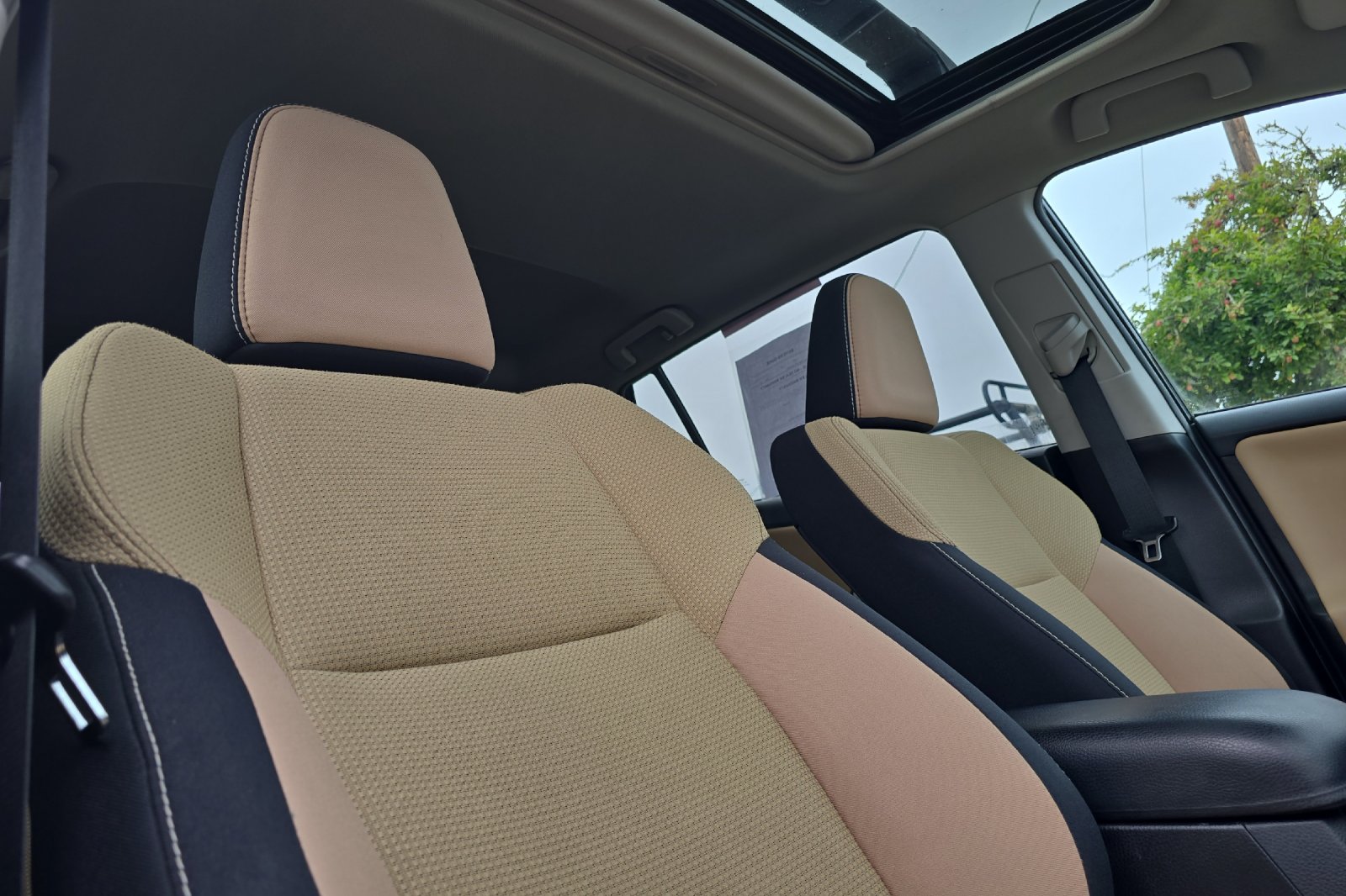 Used 2017 Black Toyota XLE image 14