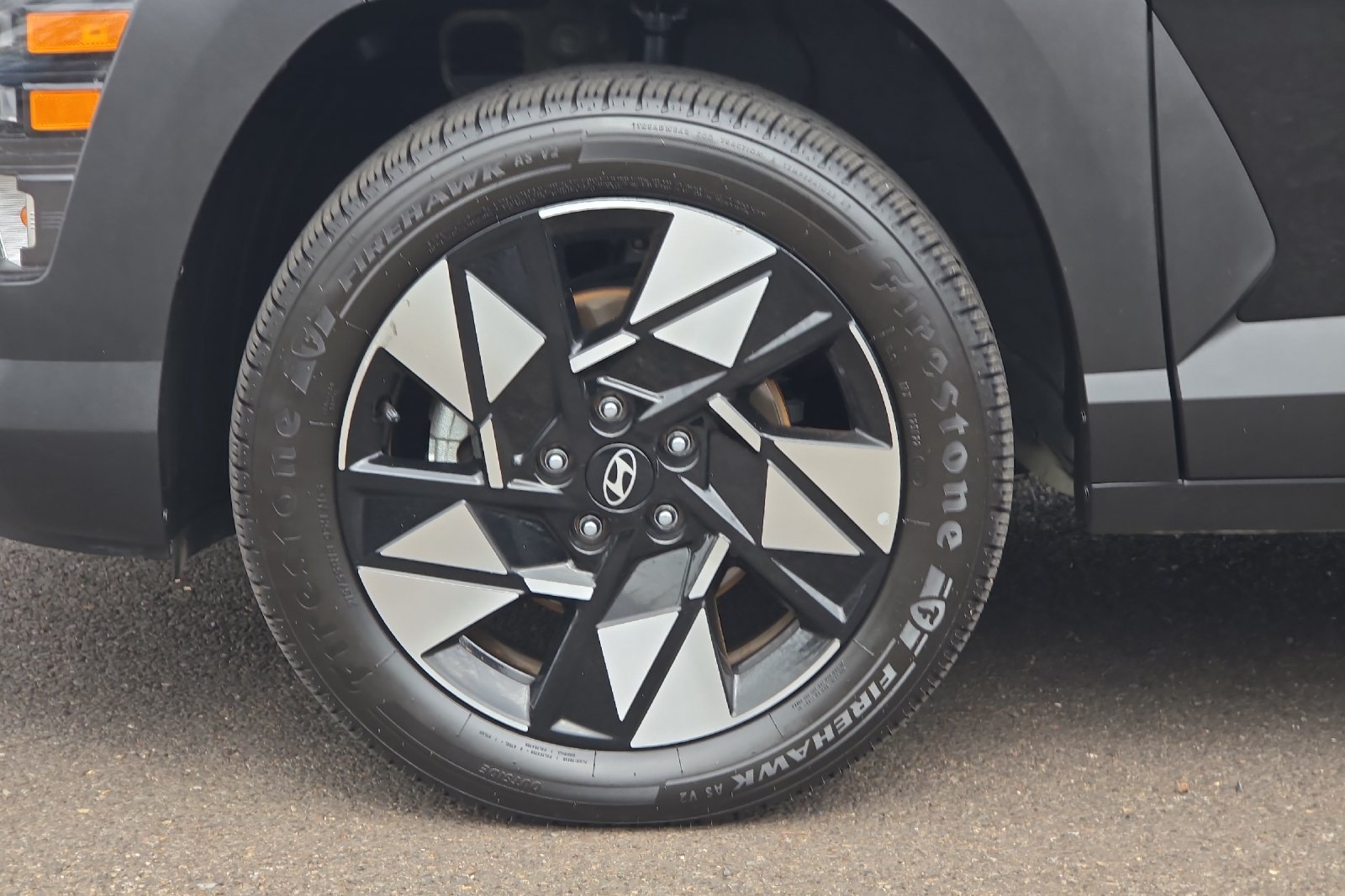 Used 2025 Black Hyundai SEL image 26