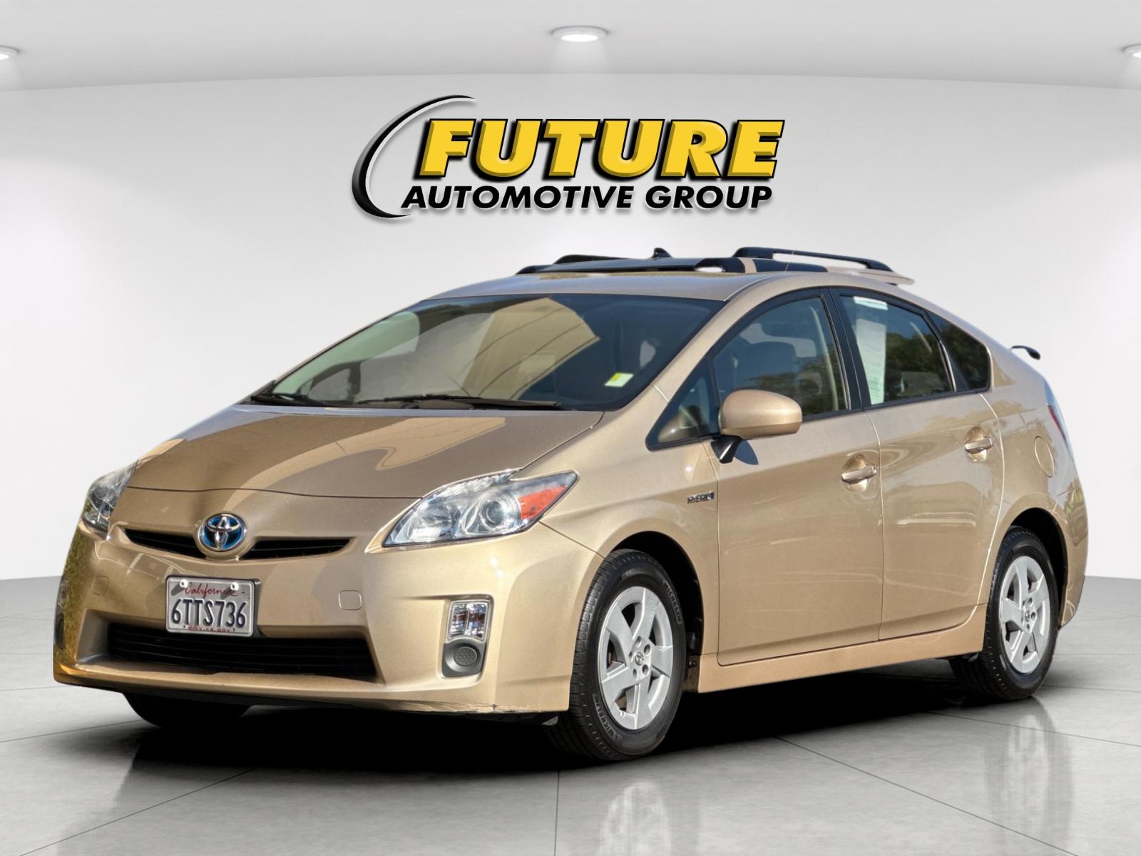 Used 2011  Toyota Three image 7