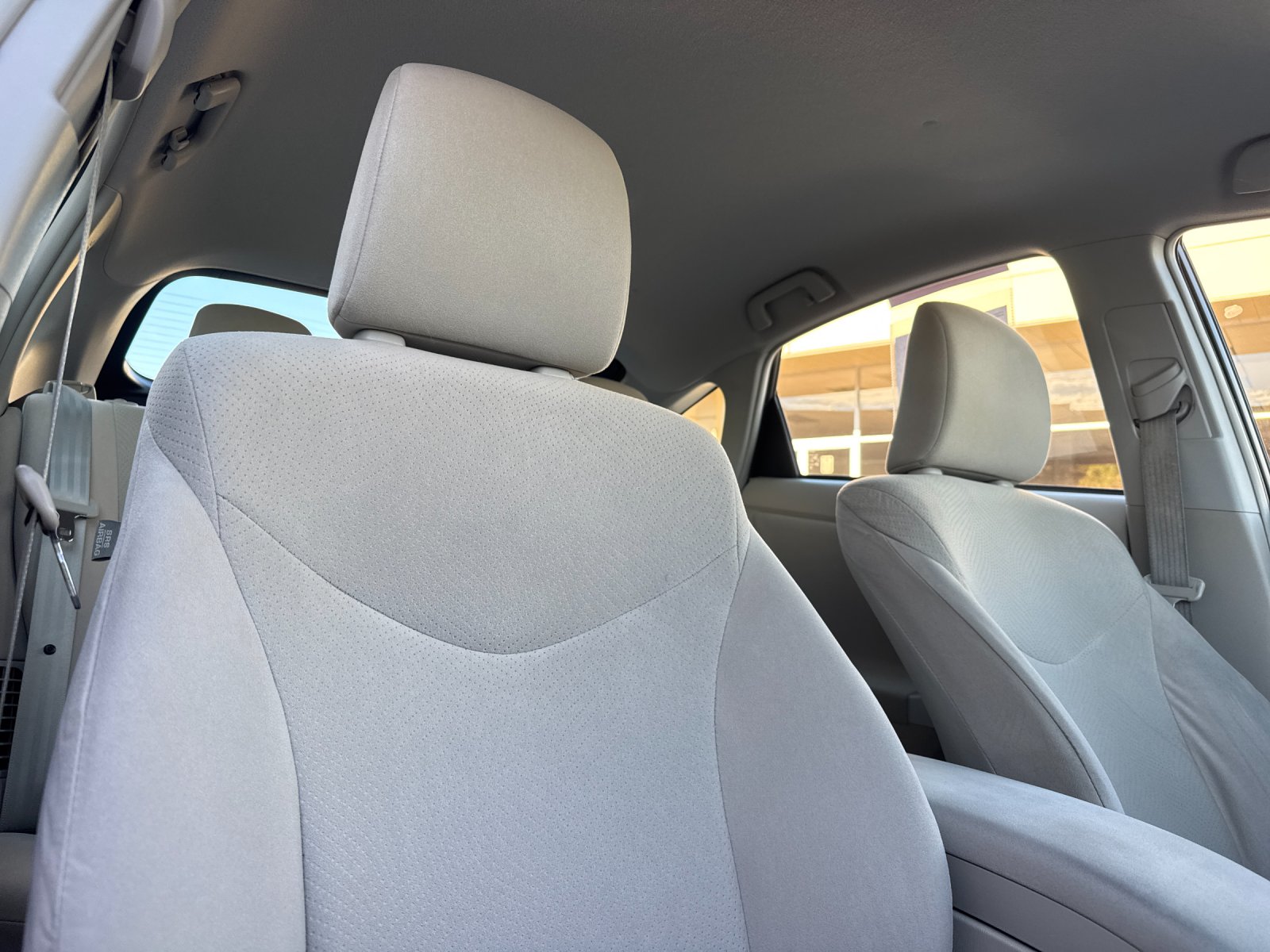 Used 2011  Toyota Three image 16