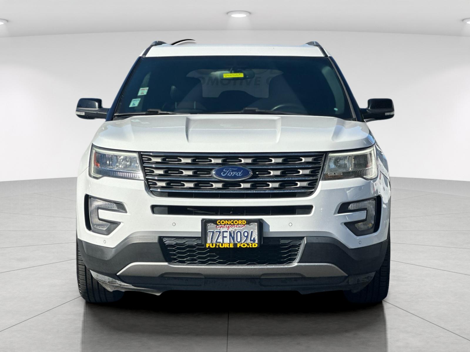 Used 2017 White Ford XLT image 8