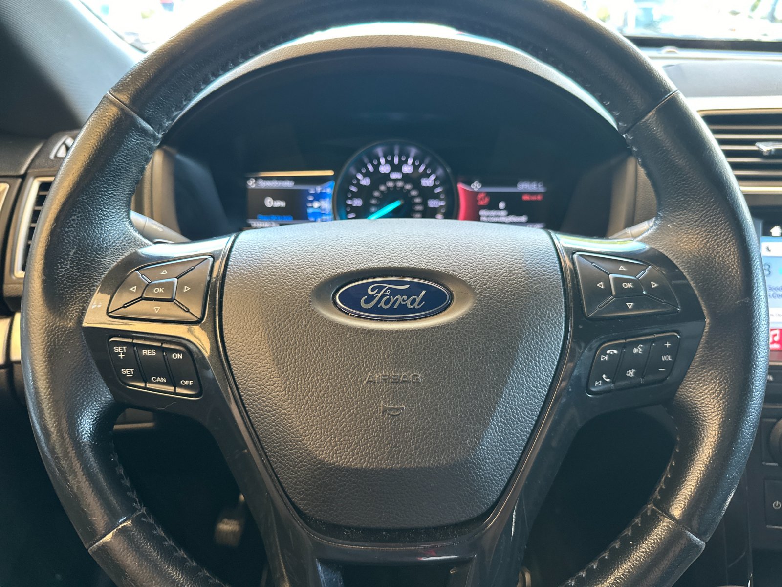 Used 2017 White Ford XLT image 24
