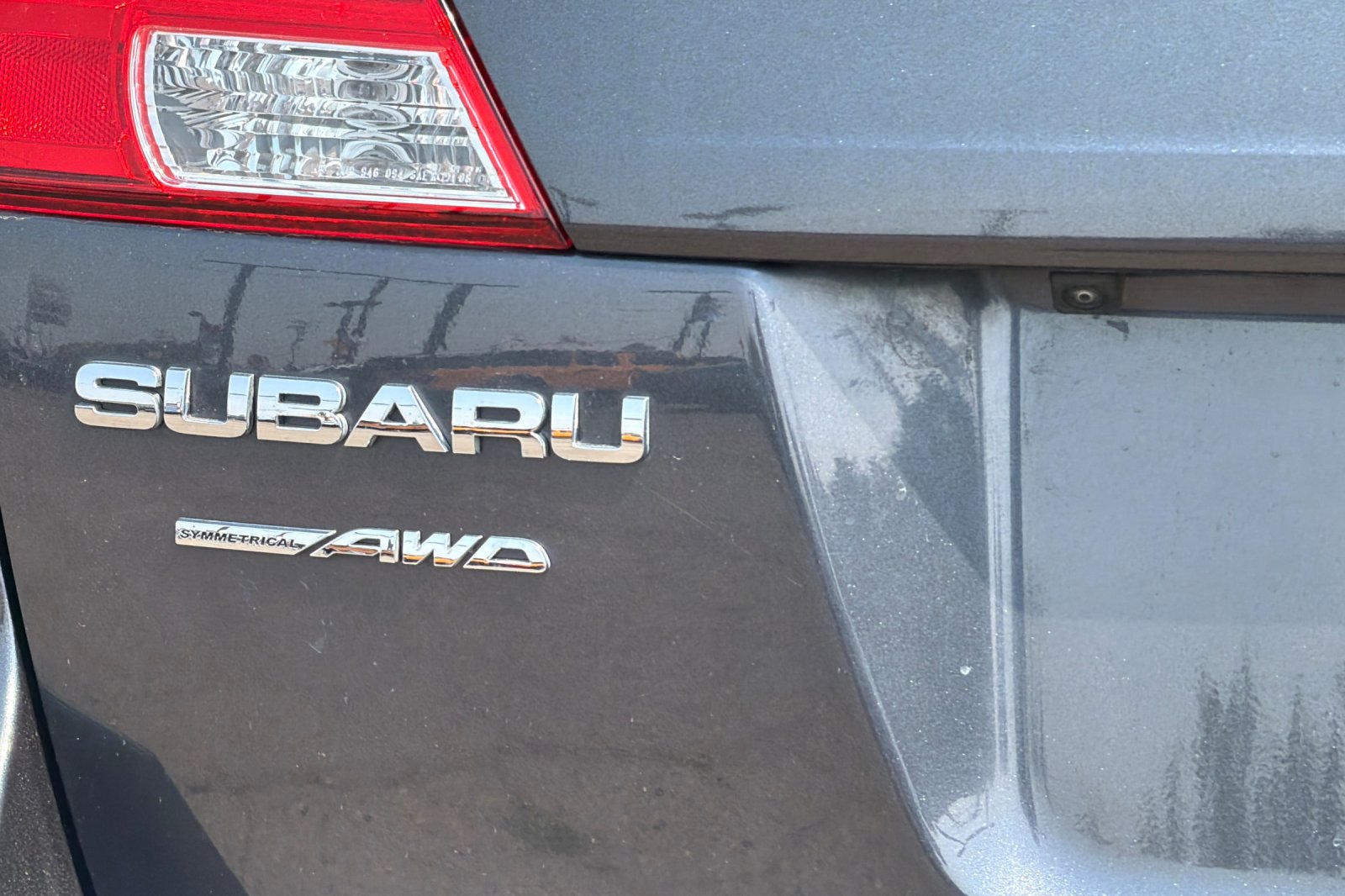 Used 2013 Graphite Gray Metallic Subaru 3.6R Limited Limited image 7