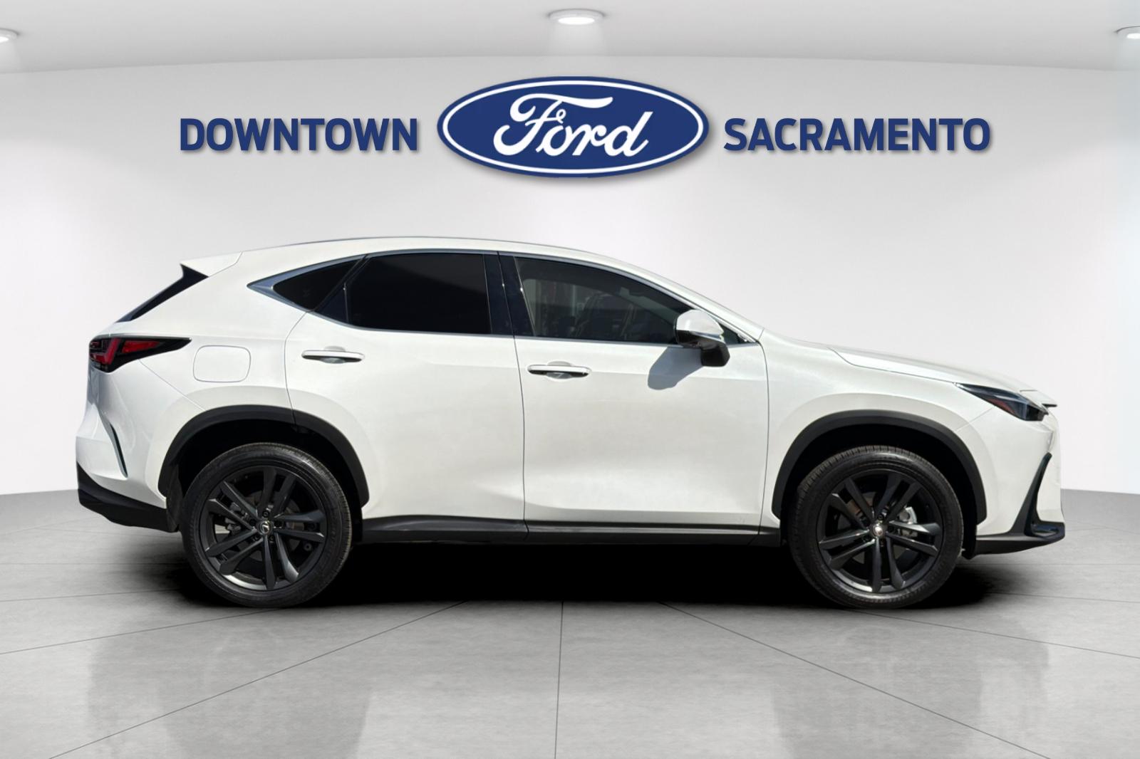 Used 2024 Eminent White Pearl Lexus 450h+ Luxury image 10