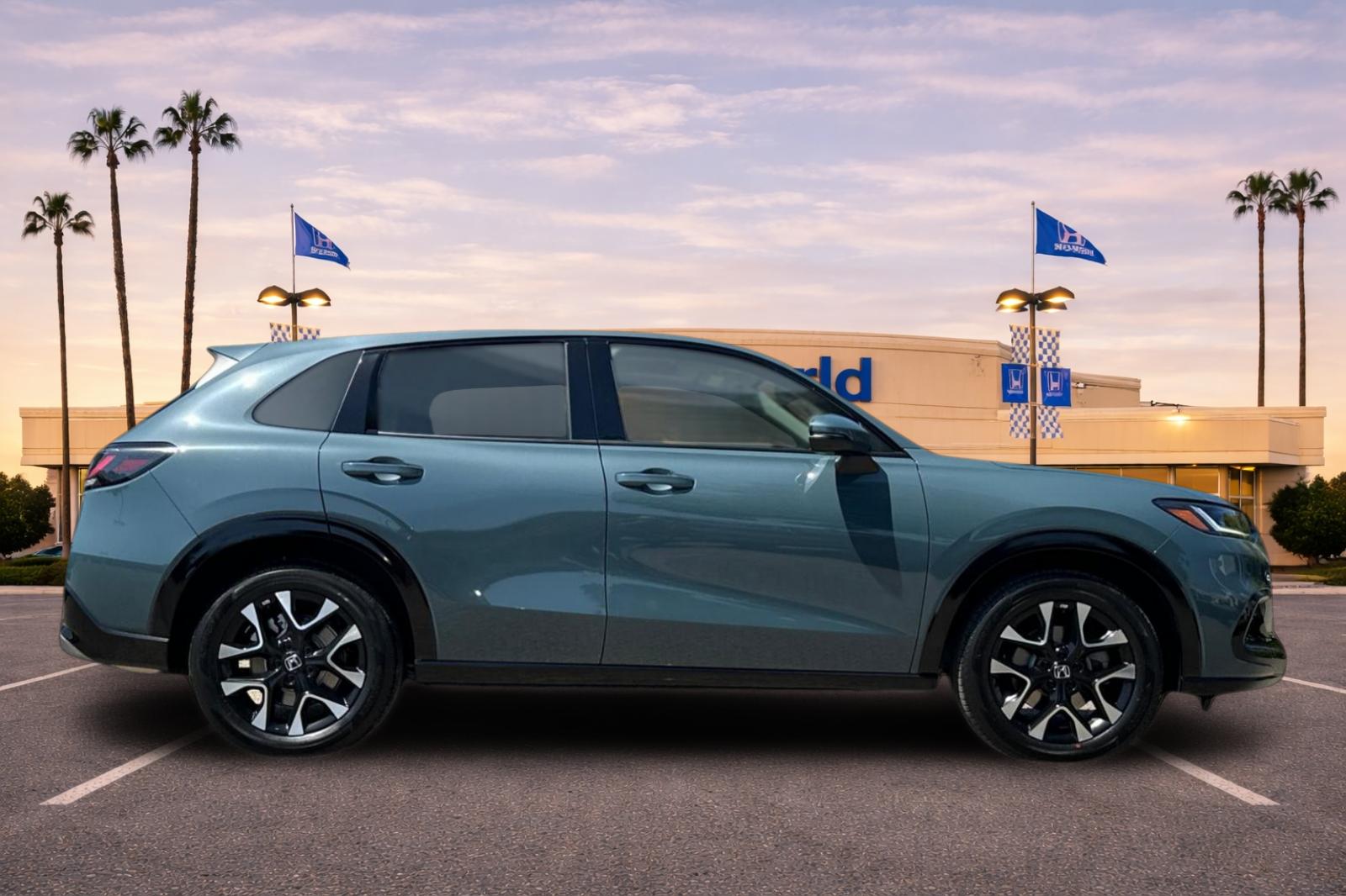 New 2027 Nordic Forest Pearl Honda EX-L image 3